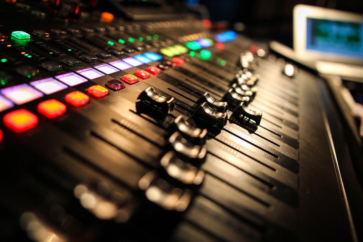 Audio Engineering & Production / DJ Arts